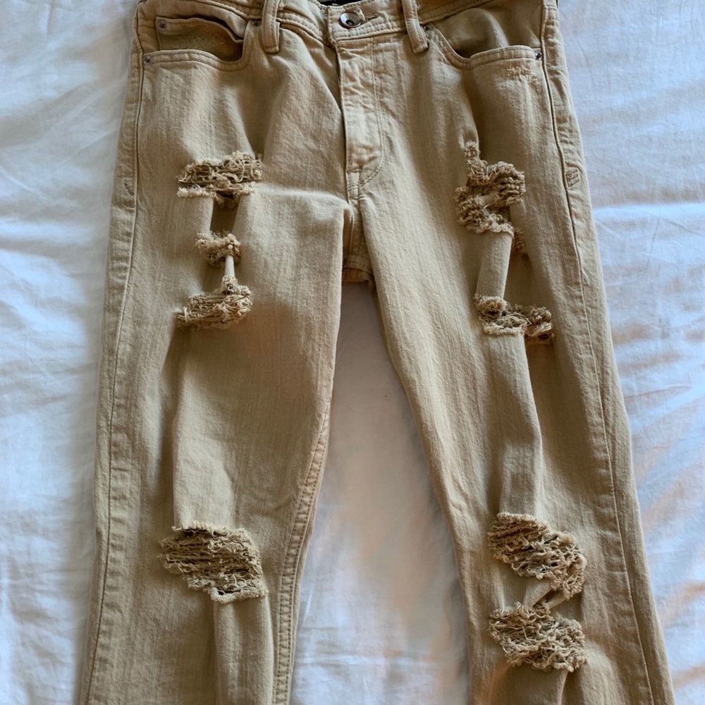 UO Khaki Ripped Skinny Jeans 30x30